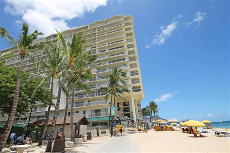 Waikiki beach rentals  1 day ago
